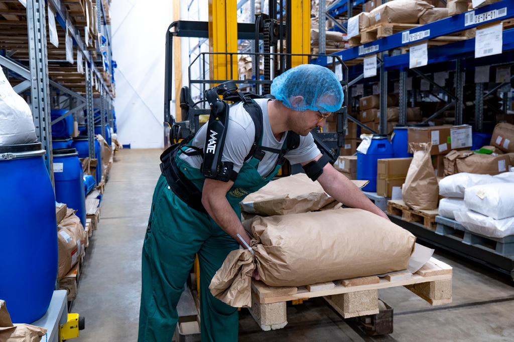 Exoskeleton Enhances Workplace Ergonomics at Brecht Spice Mill